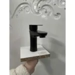 ծորակ ռակվինայի կլոր սև BT5