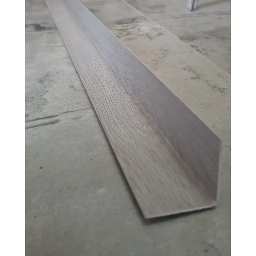 պատի անկյուն 30*30 2.7մ դուբ սեռի 406