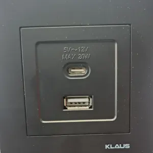 վարդակ USB սև KE01823 Klaus